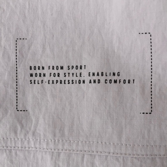 NWT ADIDAS Women’s Cargo Pants Size Small - Picture 8 of 11